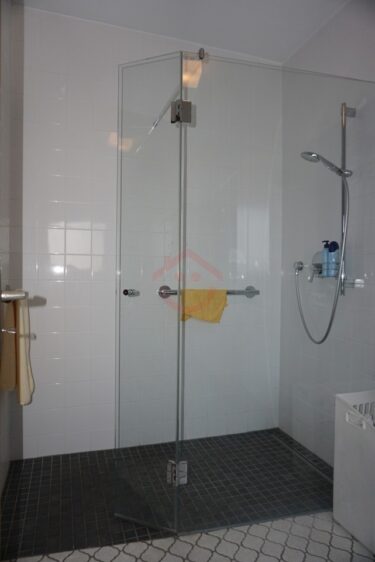 EG Badezimmer Bild 2