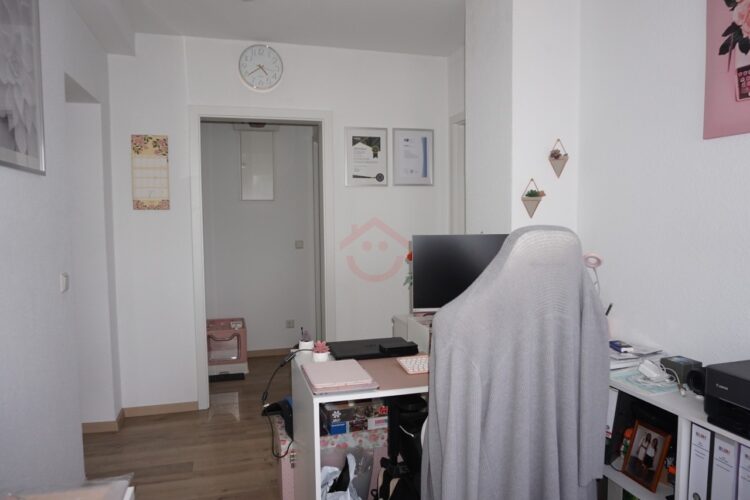 Durchgangszimmer (1)