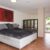 Schlafzimmer mit Terassenzugang