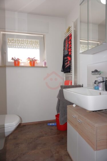 Badezimmer EG Bild 2