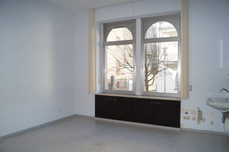 Behandlung Raum 4