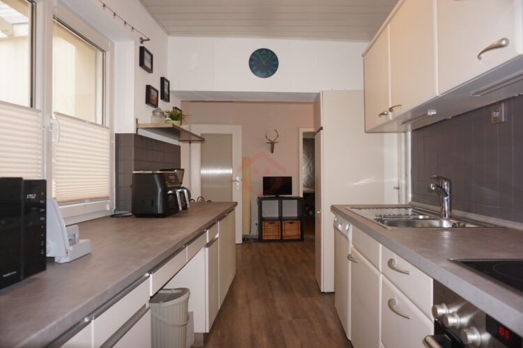 Küche in Richtung Esszimmer