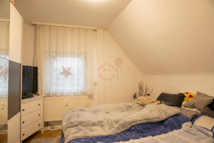 Schlafzimmer DG
