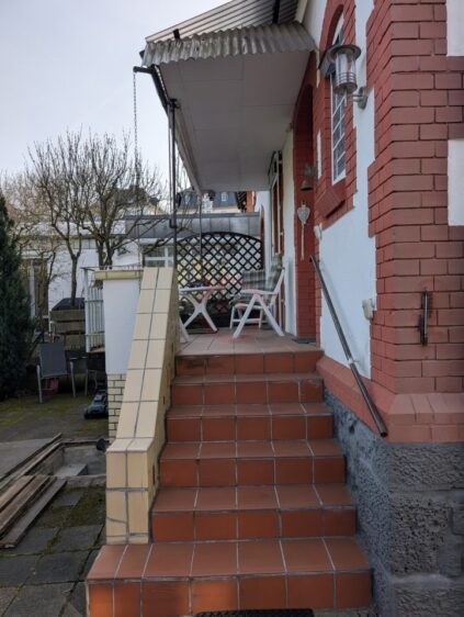 Hauseingangstreppe