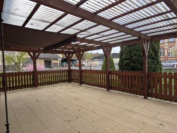 Überdachte Terrasse