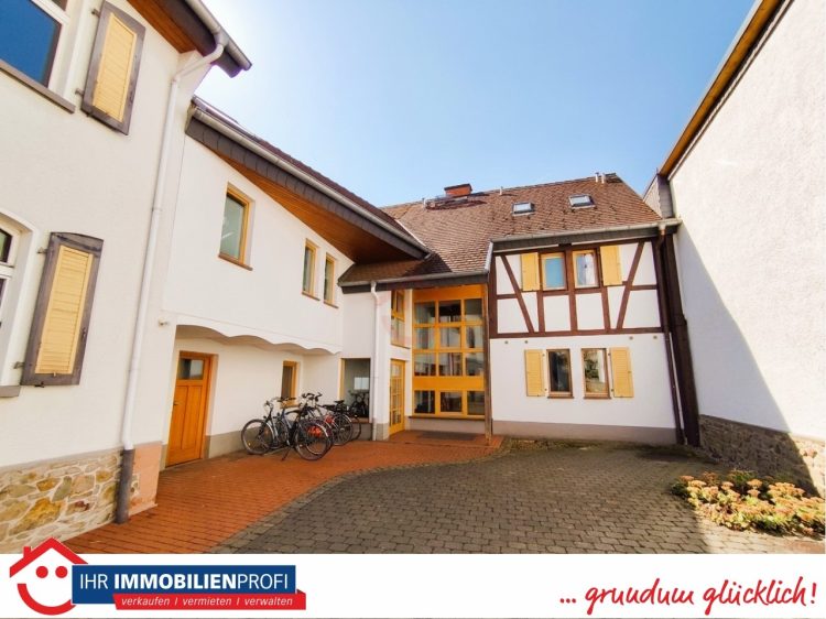 Außenansicht Haupteingang