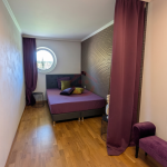 Schlafzimmer UG