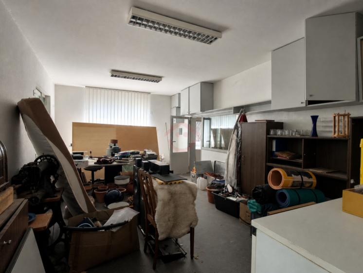 Büro EG